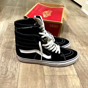 Vans SK8-Hi Black and White